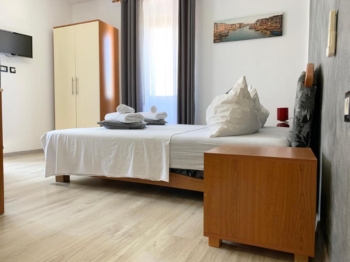 Rooms Valentino Poreč Eksteriør billede