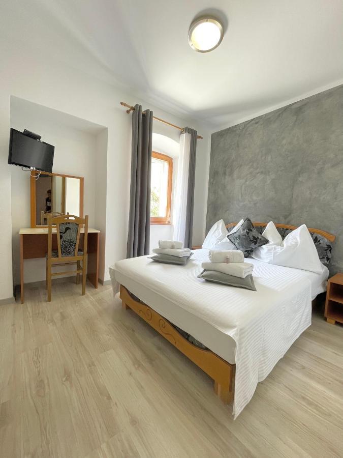 Rooms Valentino Poreč Eksteriør billede