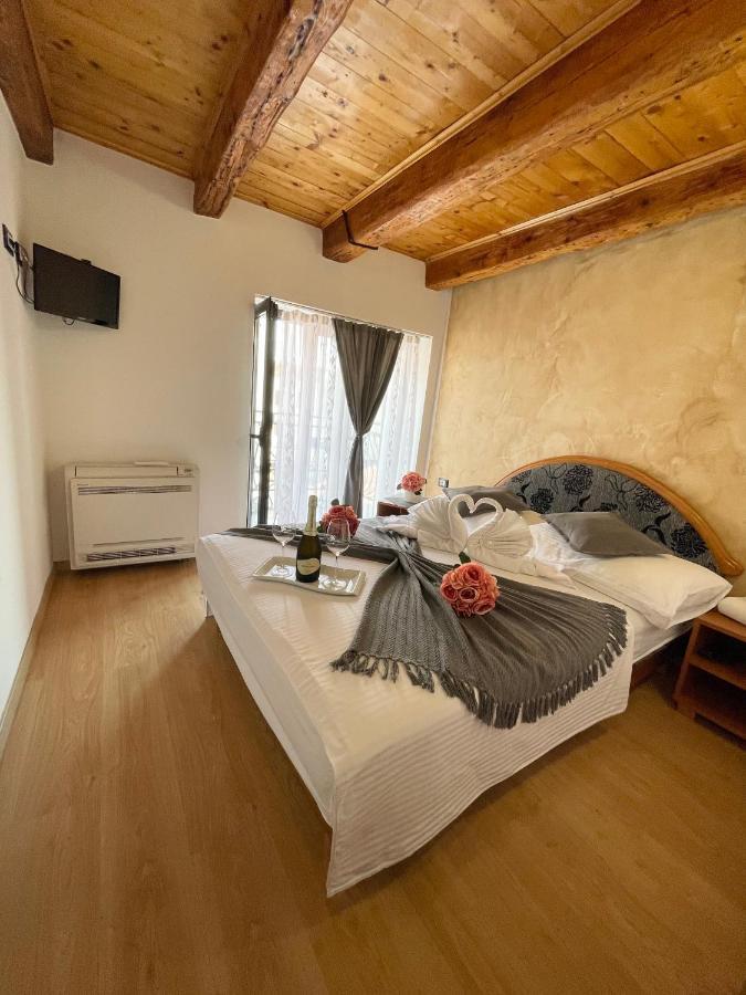 Rooms Valentino Poreč Eksteriør billede