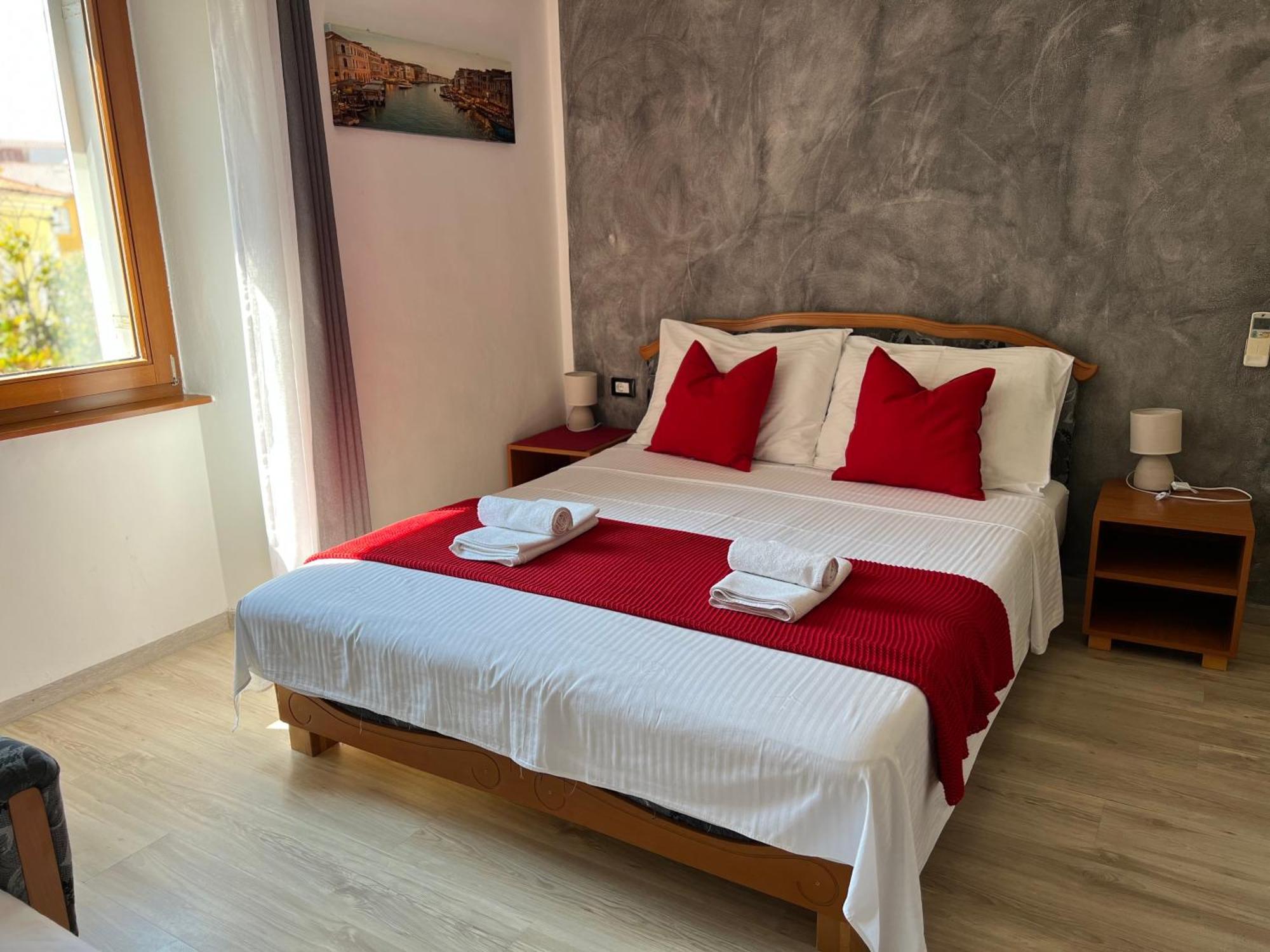 Rooms Valentino Poreč Eksteriør billede