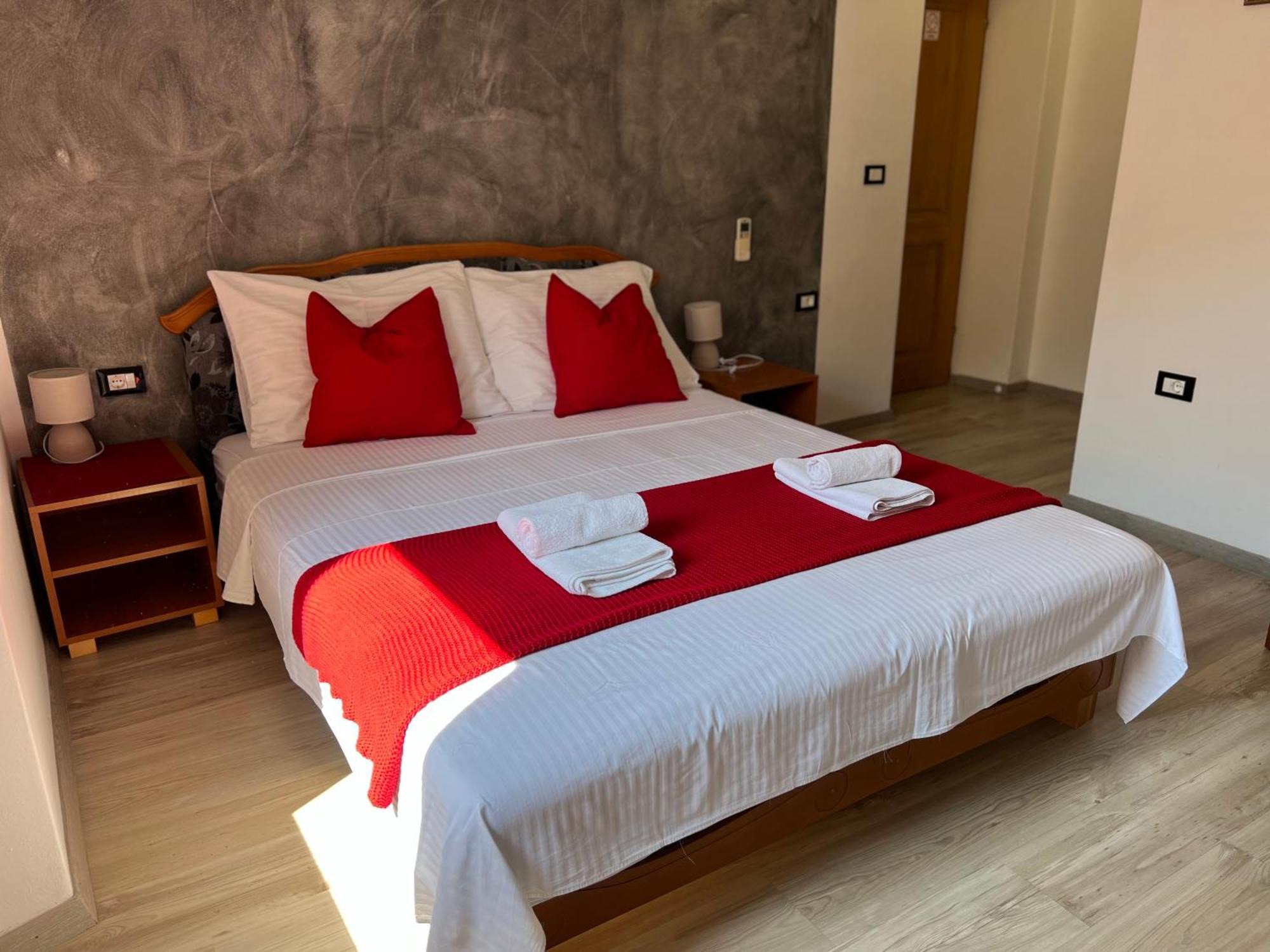 Rooms Valentino Poreč Eksteriør billede